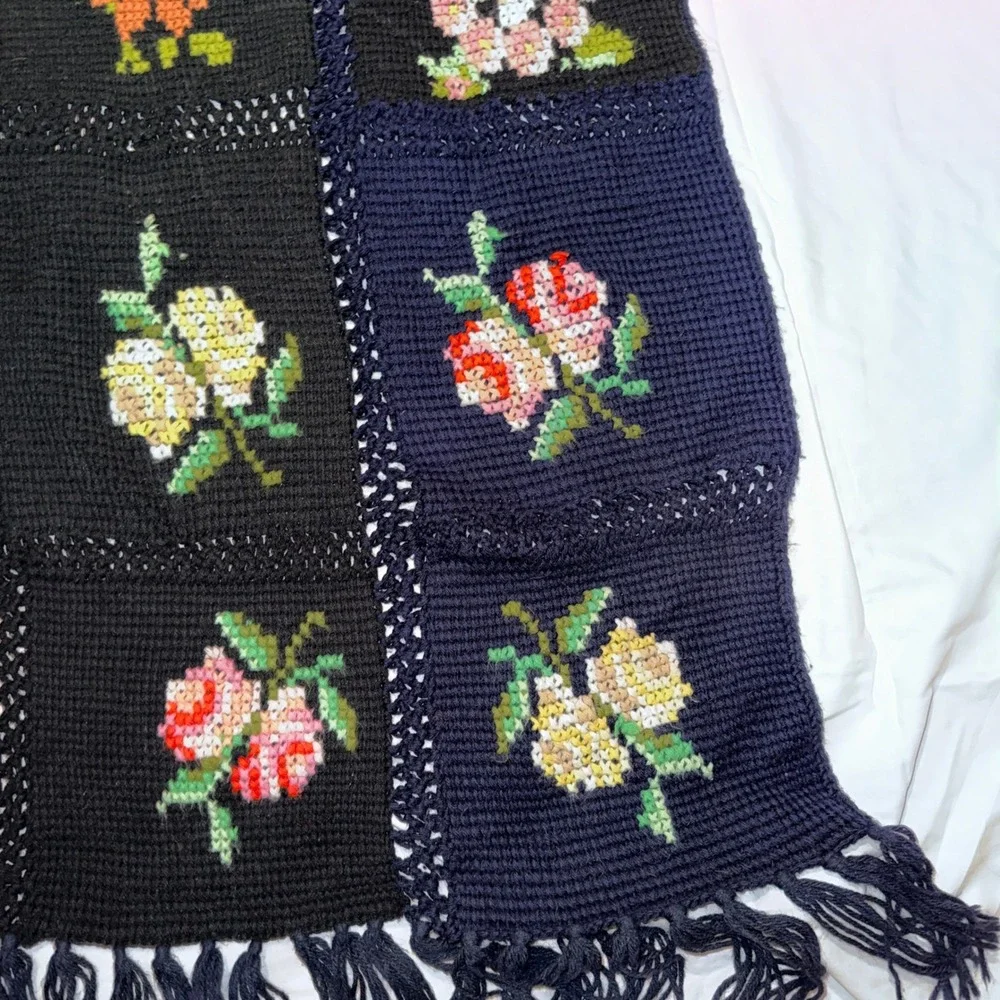 Vintage Handmade Crochet Floral Afghan Blanket Cross Stitch Tassel Fringe Black